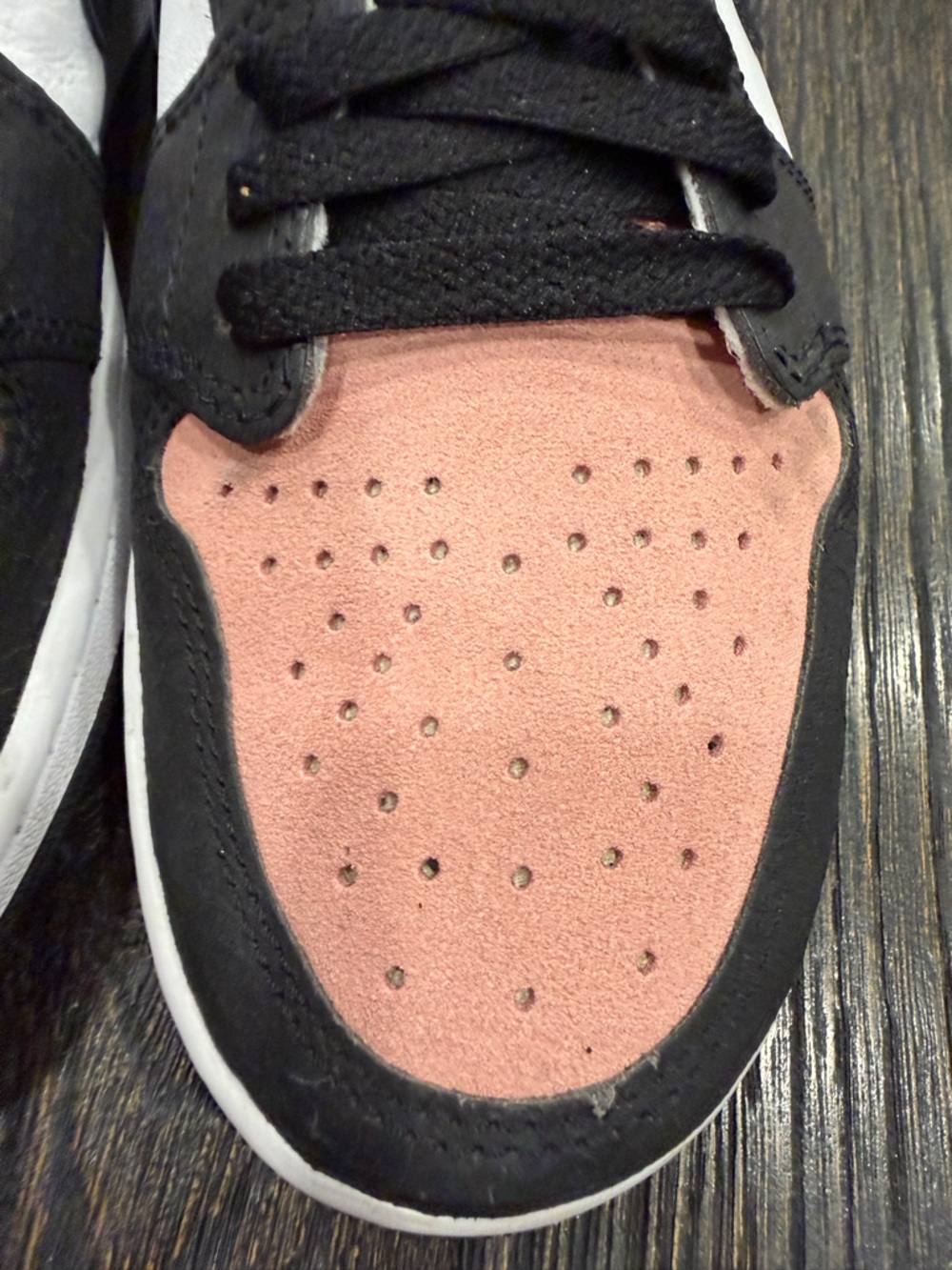 Nike Air Jordan 1 Retro Low OG Bleached Coral Pink Black Size 8 - Picture 6 of 11